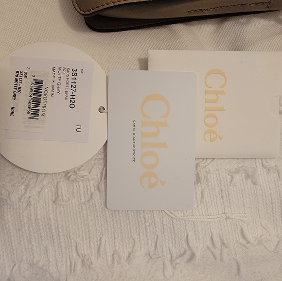 Chloe Faye Shoulder Bag in Motty Grey - Picture 5 of 9